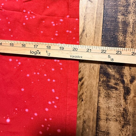 NEW WITH TAGS WEAR by Erin Andrews Women's Wisconsin Badgers Cropped T-Shirt - Picture 7 of 8